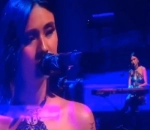 Bawakan Lagu 'Around' Dengan Keyboard