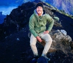 Mendaki Gunung