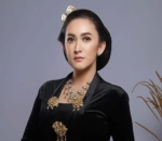 Lestarikan Kebaya