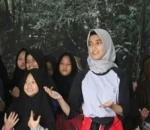 Menari dengan Enerjik