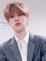 Kwon Hyun Bin Jbj Pasang Foto Profil Anjing Hitam Fans Khawatir