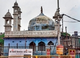 Pengadilan India Batasi Pertemuan Muslim di Masjid Usai Berhala Ditemukan di Tempat Ibadah