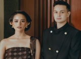 Jesse Choi Terpana, Adik Maudy Ayunda dan Calon Suami Serba Merah di Foto Prewedding Kedua
