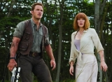Bryce Dallas Howard Sebut Chris Pratt Bantu Dirinya Dapat Gaji Setara di Waralaba 'Jurassic World'