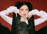 Pakai 8 Outfit, Jisoo BLACKPINK Sulap Baju Haram Jadi Sopan di Teaser 'Flower'