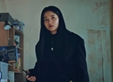 Momen Ceria Kim Tae Ri Cs di BTS 'Revenant' Rilis usai Kontroversi Cari Translator Gratisan Beres