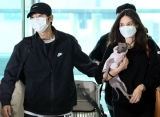 Balik Dari Bali, Song Joong Ki Kepergok Kencan Dengan Katy Louise Saunders