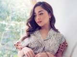 Nikita Willy Main di Pantai Bareng Baby Issa, Jumlah Jari Kaki Mendadak Jadi Perdebatan