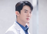 Yoo Yeon Seok Akui Agak Canggung, Cast 'Dr. Romantic' Sambut Penampilan Spesialnya Dengan Hangat