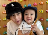Kompak Pose Melas, Potret Rafathar dan Rayyanaza Cipung Ramai Dijadikan Bahan Lawak