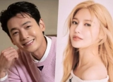 Jung Kyung Ho Setia Temani Sooyoung Saat Gelar Fan Meeting di Jepang