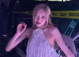 Disebut Tetap di YG, Rose Bikin Haru Repost Unggahan Foto Kebersamaan BLACKPINK