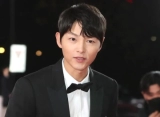 Song Joong Ki Kini Punya Job Baru di Pernikahan Teman Dekat