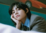 V BTS Menjelma Jadi Pangeran di Negeri Dongeng Dalam Pemotretan Spesial Bareng Dispatch
