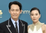 Lee Jung Jae Bantu Dongkrak Harga Saham Perusahaan Sang Pacar