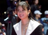 Han Hyo Joo Dibuat Terpesona oleh Visual Pelanggan Cowok di 'Unexpected Business 3'