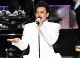 Park Jin Young Salahkan Kondisi Vokal untuk Penampilan Buruk di Blue Dragon Film Awards 2023