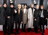 Pertunjukan Drone Bertema BTS Menggugah Semangat ARMY di Busan