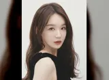 Kang Min Kyung Pujian Menawan Song Hye Kyo di Blue Dragon Series Awards