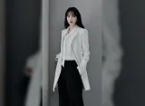 Lee Ji Ah Tampil Berbeda di Premiere Film, Fans Tak Kenal dengan Gaya Barunya