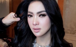 Pelesetkan Lagu 'Aku Wanita' Reza Artamevia, Syahrini Sindir Lucinta Luna?