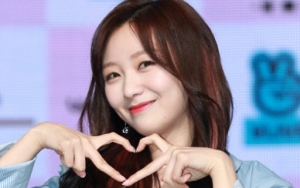Viral Berkat Pinggang Ramping, Sujeong Lovelyz Disebut Jadi Penerus Seolhyun