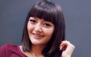 Ingin Tampil Muda Demi Dapat Jodoh, Siti Badriah Potong Rambut