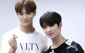 Kocaknya Mingyu Hingga Joshua Seventeen Saling Ganggu Saat Mirror Selfie