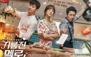 Junho dan Jang Hyuk Pamer Skill Memasak di Poster 'Wok of Love'
