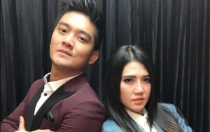 Via Vallen Santai Foto Bareng Boy William Dibully Fans Ayu Ting Ting