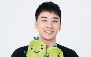 Foto Lucu Seungri Big Bang Promosikan Album Solo Terbaru