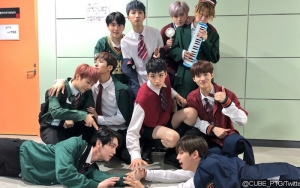 Populer Banget, Member Pentagon Menyesal Hui Beri Wanna One Lagu 'Energetic'?