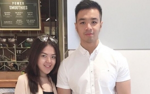 Bandingkan Foto Masa Kecil Bersama Adik, Metamorfosis Tina Toon Bikin Pangling 
