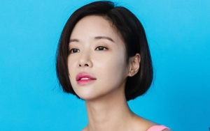 Segera Tayang, Hwang Jung Eum Bagikan Foto di Lokasi Syuting 'Hoon Nam Jung Eum'