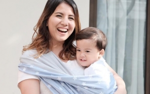 Jalani Pemeriksaan USG Program Bayi Tabung, Tya Ariestya Ditemani Sang Putra