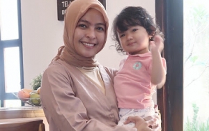 Baru 2 Tahun, Anak Tantri Kotak-Arda Naff Sudah Hafal Doa Sebelum Makan