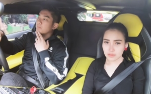 Biasa Cuek, Ayu Ting Ting Nangis-Nangis Depan Boy William Soal Bilqis Disumpahi Mati