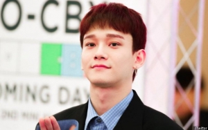 Rilis Foto-Foto BTS, Kocaknya Chen Jadi Tukang Pijat Pribadi Member EXO