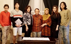 Maia Unggah Video Makan Malam dengan Keluarga, Netter: Berkelas Banget