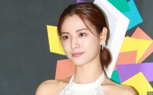 Nana After School Sabet Piala Penghargaan di Asia Model Awards 2018