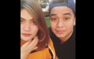 Pamer Cincin Kembar, Ini Jawaban Billy Syahputra dan Hilda Vitria Soal Isu Menikah