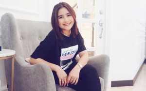 Prilly Latuconsina Ternyata Suka Pakai Baju Adik Laki-Lakinya