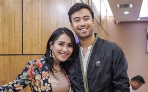 Vidi Aldiano Unggah Foto Gandeng Ayu Ting Ting, Netter Heboh