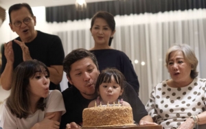 Rayakan Ulang Tahun Gading, Cantiknya Istri Roy Marten Bikin Salfok