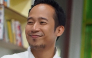 Ajak Keluarga Besar Liburan ke Dufan, Denny Cagur Bikin Netter Salut