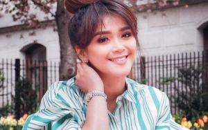 Tanpa Bulu Mata Palsu, Sheza Idris Tetap Tampil Menawan