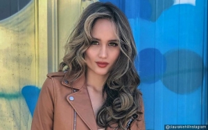 Perut Rata 'Kekar' Cinta Laura Bikin Salah Fokus, Netter Malah Sindir Editan