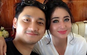 Hapus Foto Angga Wijaya, Dewi Persik Pergoki Suami Selingkuh?
