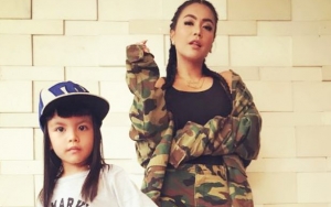 Ditinggal Sang Putri 10 Hari ke Eropa, Begini Pesan Denada