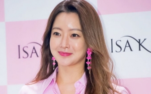 Lukisannya Dipamerkan Sang Ibu, Putri Kim Hee Sun Tuai Pujian Hingga Komentar Nyinyir